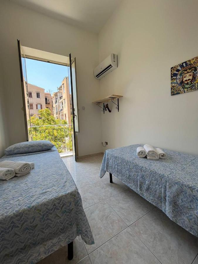 Apartament Al Cortile Di Maqueda Palermo Zewnętrze zdjęcie